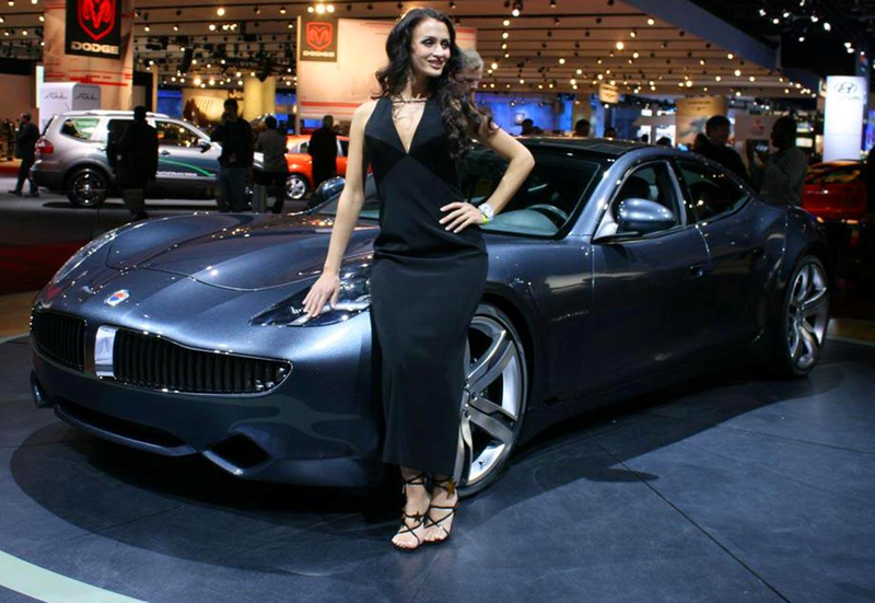 Illustration for article titled Booth Professionals Of The 2009 Detroit Auto Show